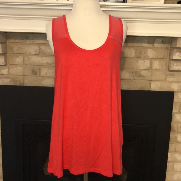 ‼️Clearance‼️ Arianna by Howard’s Red Tank size Large - Picture 3 of 11